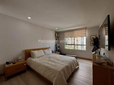 Apartamento de 2 alcobas en venta en El Poblado, Medellín, 125 m² · foto 4 de 9
