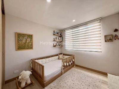 Apartamento de 2 alcobas en venta en El Poblado, Medellín, 125 m² · foto 7 de 9