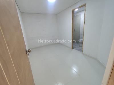 Casa de 4 alcobas en venta en San Gabriel, Bello, 65 m² · foto 14 de 16