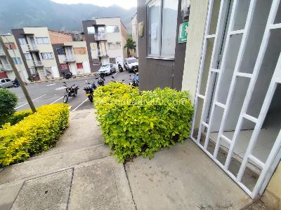 Casa de 4 alcobas en venta en San Gabriel, Bello, 65 m² · foto 15 de 16