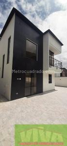 Casa de 4 alcobas en venta en Rionegro, Rionegro, 240 m² · foto 3 de 14