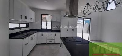 Casa de 4 alcobas en venta en Rionegro, Rionegro, 240 m² · foto 8 de 14