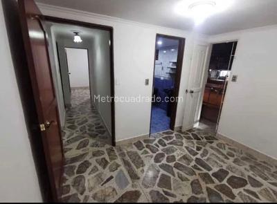 Apartamento en venta en Santa Teresita, Medellín · foto 2 de 13