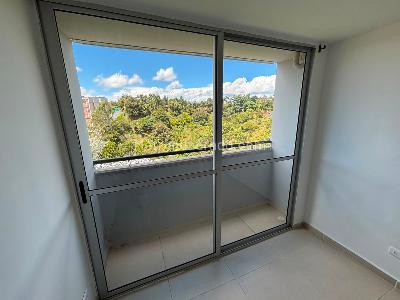 Apartamento de 2 alcobas en venta en Fontibon, Rionegro, 52 m² · foto 2 de 17
