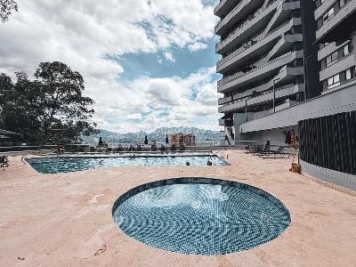 Apartamento de 2 alcobas en venta en El Poblado, Medellín, 115 m² · foto 12 de 20