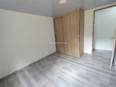 Apartamento de 2 alcobas en venta en Norteamerica, Bello, 80 m² · foto 9 de 12
