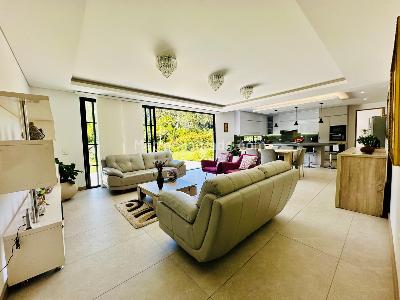 Casa de 3 alcobas en venta en Via A El Retiro, Rionegro, 230 m² · foto 4 de 13