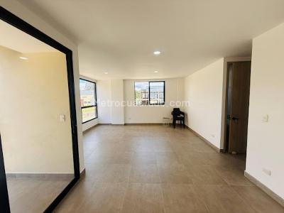 Casa de 4 alcobas en venta en Barro Blanco, Rionegro, 250 m² · foto 6 de 16