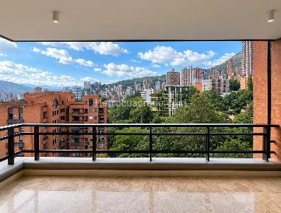 Apartamento de 4 alcobas en venta en La Tomatera, Medellín, 220 m² · foto 2 de 17