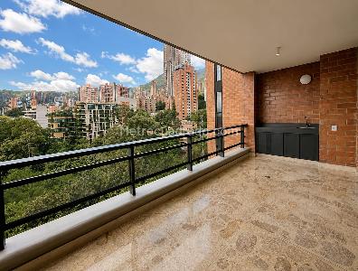 Apartamento de 4 alcobas en venta en La Tomatera, Medellín, 220 m² · foto 3 de 17