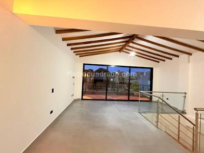 Casa de 4 alcobas en venta en Barro Blanco, Rionegro, 235 m² · foto 11 de 12