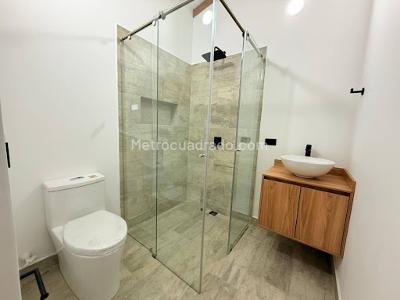 Casa de 4 alcobas en venta en Barro Blanco, Rionegro, 235 m² · foto 8 de 12