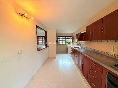 Casa de 3 alcobas en venta en El Capiro, Rionegro, 200 m² · foto 5 de 13