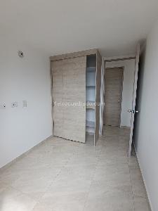 Apartamento de 3 alcobas en venta en Valadares, Bello, 55 m² · foto 2 de 14