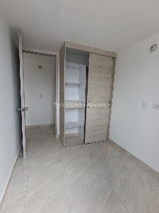 Apartamento de 3 alcobas en venta en Valadares, Bello, 55 m² · foto 11 de 14