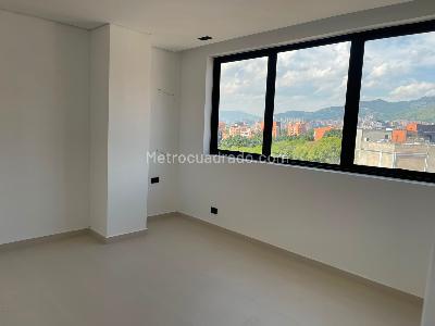 Apartamento de 3 alcobas en venta en Laureles, Medellín, 115 m² · foto 4 de 9
