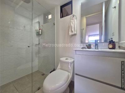 Apartamento de 3 alcobas en venta en Laureles, Medellín, 110 m² · foto 11 de 20