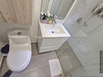 Apartamento de 3 alcobas en venta en Laureles, Medellín, 110 m² · foto 12 de 20