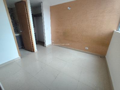 Apartamento de 3 alcobas en venta en Madera, Bello, 57 m² · foto 16 de 18