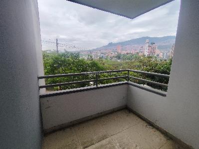 Apartamento de 3 alcobas en venta en Madera, Bello, 57 m² · foto 18 de 18