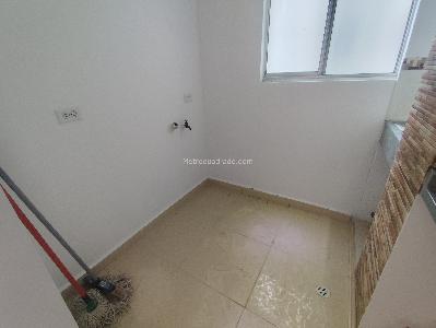 Apartamento de 3 alcobas en venta en Madera, Bello, 57 m² · foto 3 de 18