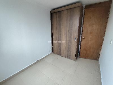 Apartamento de 3 alcobas en venta en Madera, Bello, 57 m² · foto 7 de 18