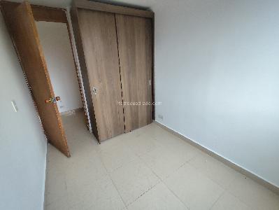 Apartamento de 3 alcobas en venta en Madera, Bello, 57 m² · foto 9 de 18