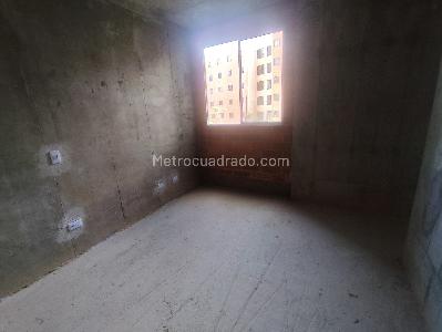 Apartamento de 2 alcobas en venta en La Primavera, Bello, 48 m² · foto 8 de 11
