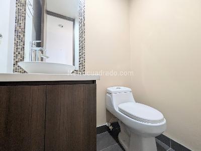 Apartamento en venta en La Frontera, Envigado · foto 2 de 11