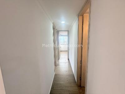 Apartamento en venta en Loma Del Indio, Medellín · foto 6 de 11