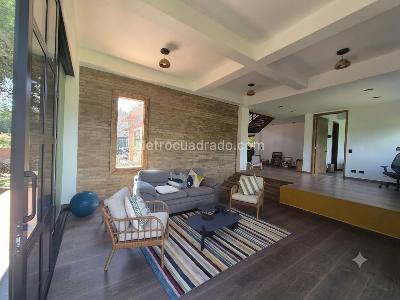 Casa de 3 alcobas en venta en Via Rionegro La Ceja, Rionegro, 300 m² · foto 4 de 20