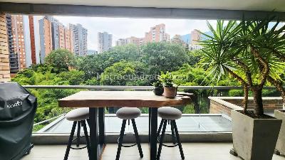 Apartamento en venta en El Poblado, Medellín · foto 2 de 20