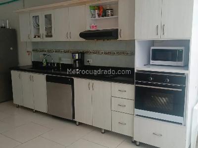 Casa de 5 alcobas en venta en La Floresta, Medellín, 427 m² · foto 2 de 20