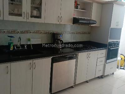 Casa de 5 alcobas en venta en La Floresta, Medellín, 427 m² · foto 5 de 20