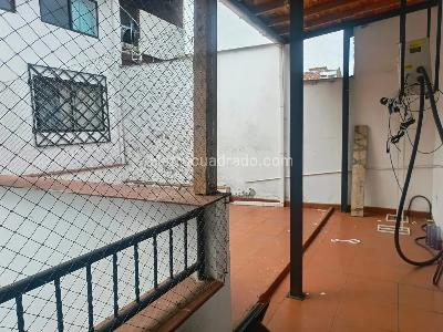 Casa de 5 alcobas en venta en La Floresta, Medellín, 427 m² · foto 19 de 20