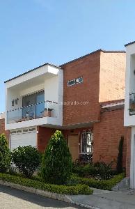Casa de 3 alcobas en venta en San Antonio De Pereira, Rionegro, 183 m² · foto 3 de 11