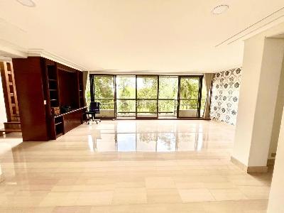 Apartamento de 5 alcobas en venta en El Poblado, Medellín, 270 m² · foto 4 de 12