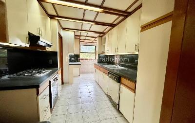 Apartamento de 5 alcobas en venta en El Poblado, Medellín, 270 m² · foto 8 de 12
