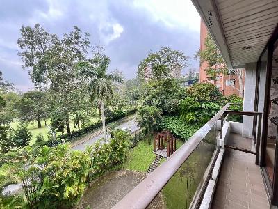 Apartamento de 5 alcobas en venta en El Poblado, Medellín, 270 m² · foto 9 de 12