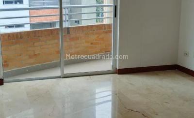 Apartamento de 4 alcobas en venta en Laureles, Medellín, 160 m² · foto 3 de 15