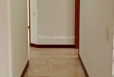 Apartamento de 4 alcobas en venta en Laureles, Medellín, 160 m² · foto 6 de 15