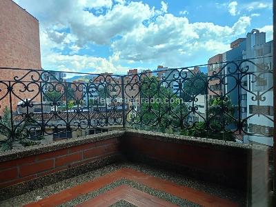 Apartamento en venta en Laureles, Medellín · foto 8 de 20