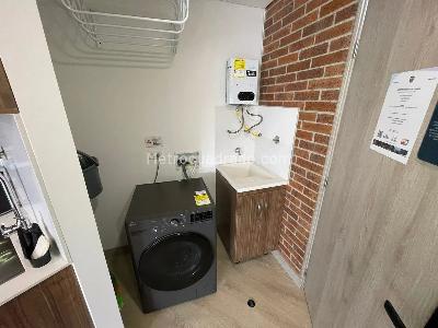 Apartaestudio en venta en Laureles, Medellín, 43 m² · foto 14 de 15