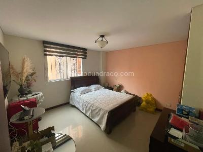 Apartamento de 3 alcobas en venta en Laureles, Medellín, 133 m² · foto 15 de 20