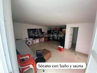 Casa de 5 alcobas en venta en El Poblado, Medellín, 554 m² · foto 8 de 20