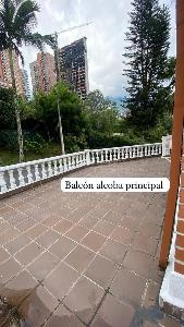 Casa de 5 alcobas en venta en El Poblado, Medellín, 554 m² · foto 20 de 20