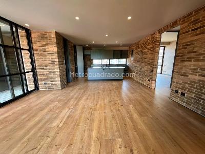 Apartamento en venta en El Poblado, Medellín · foto 9 de 15