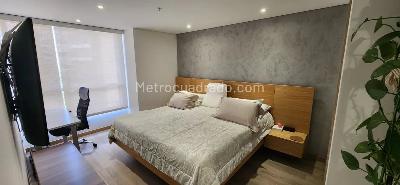 Apartamento de 2 alcobas en venta en El Tesoro, Medellín, 92 m² · foto 1 de 14