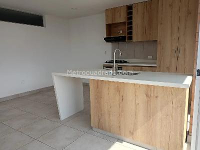 Apartamento en venta en La Castellana, Medellín · foto 5 de 20