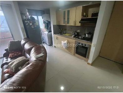Apartamento en venta en Loma Del Indio, Medellín · foto 3 de 18
